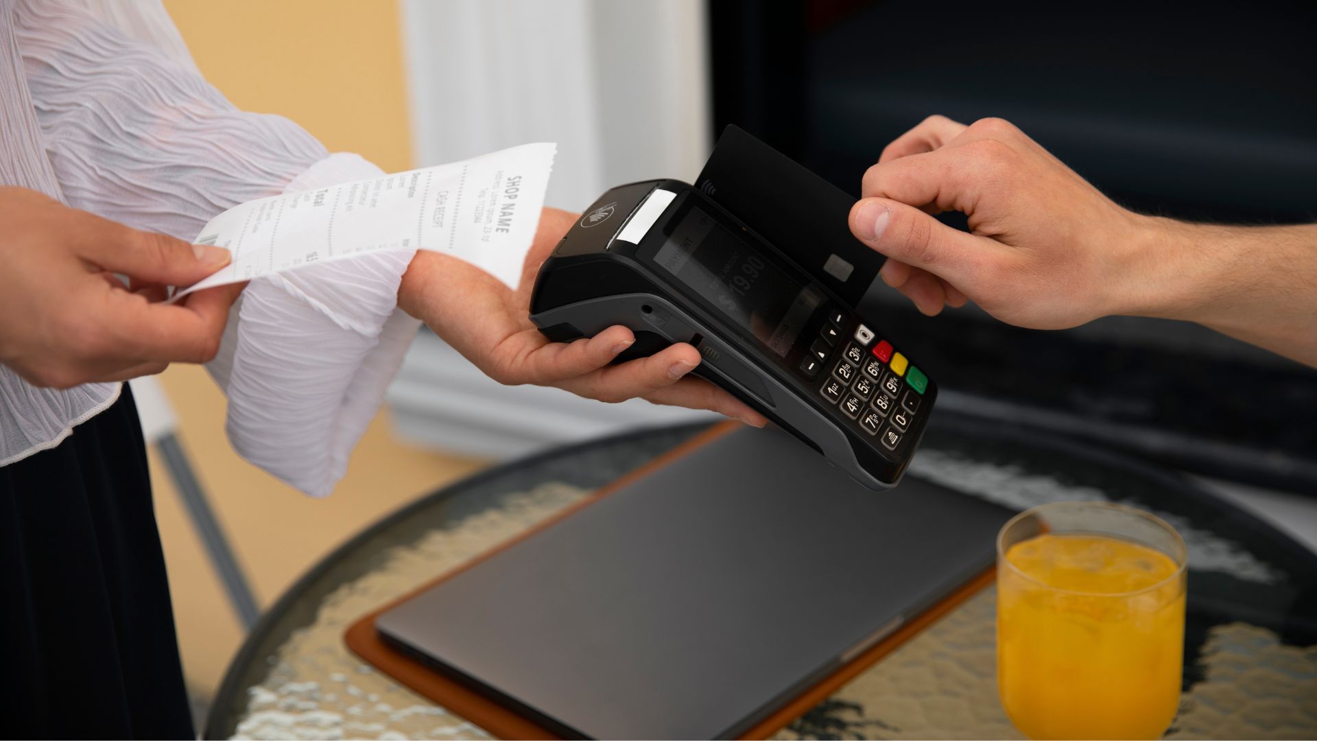 rút tiền thẻ tín dụng quận 9 an toàn nhanh chóng